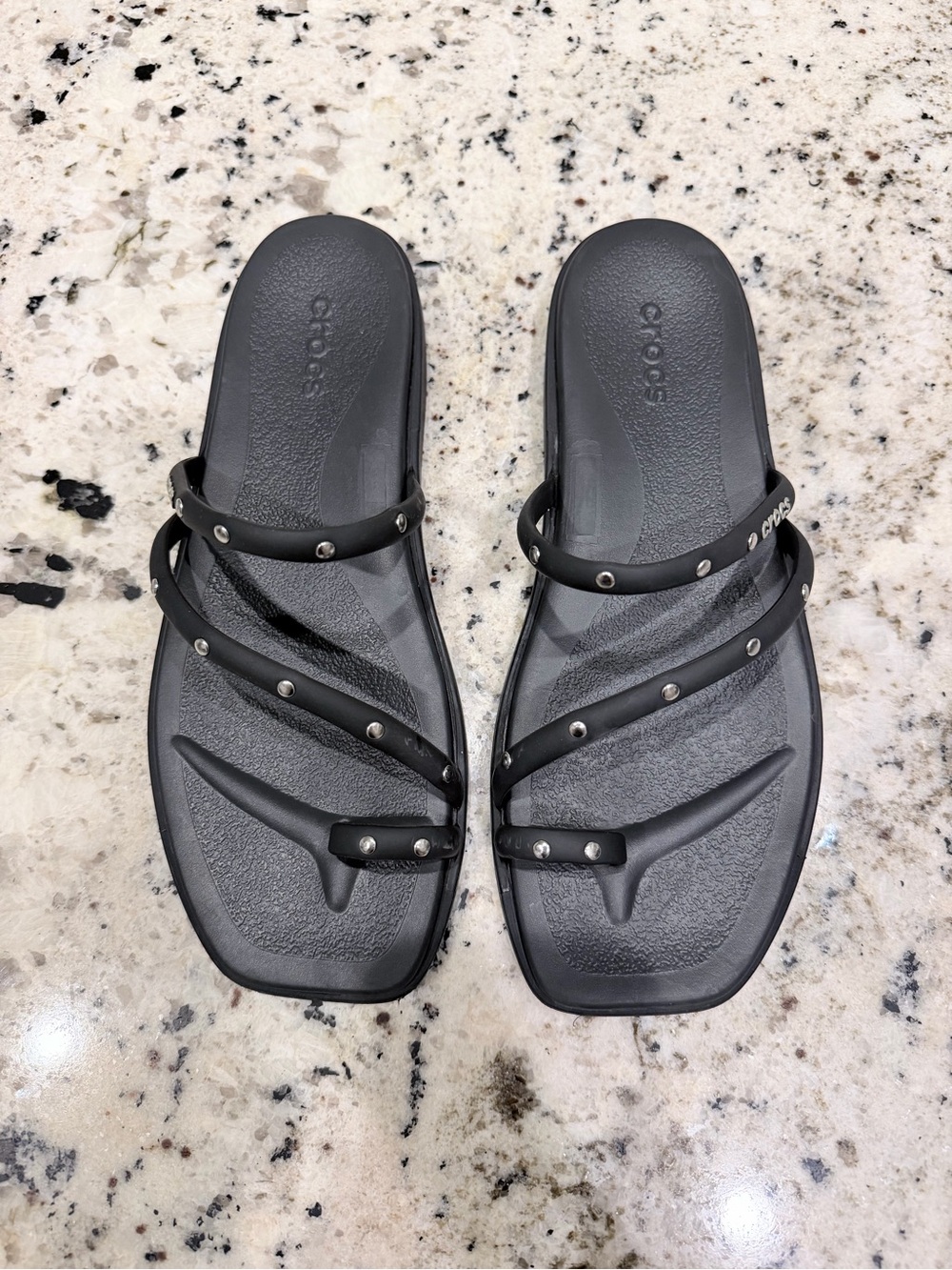 Crocs Miami Toe Loop Studded Sandal (8)